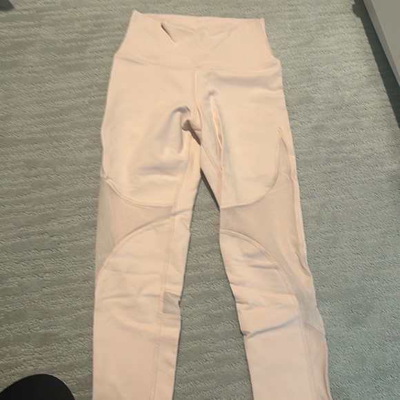 ALO Yoga Pants - Alo Peach Leggings​​​​​​​